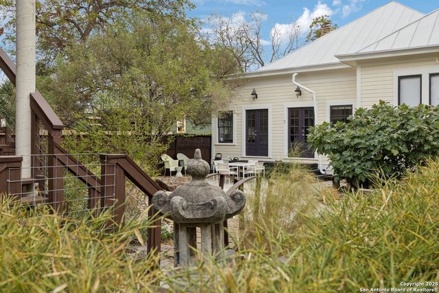 227 Claudia St, San Antonio, TX 78210