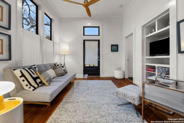 227 Claudia St, San Antonio, TX 78210