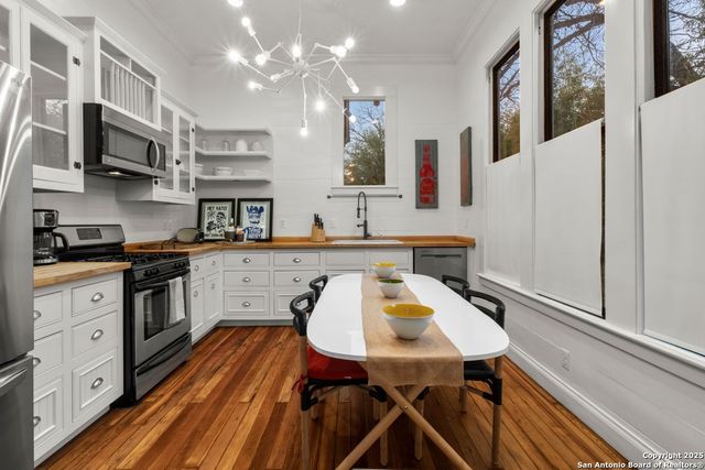 227 Claudia St, San Antonio, TX 78210