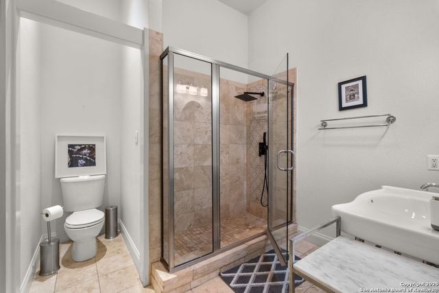 227 Claudia St, San Antonio, TX 78210