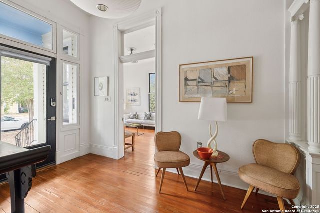 227 Claudia St, San Antonio, TX 78210