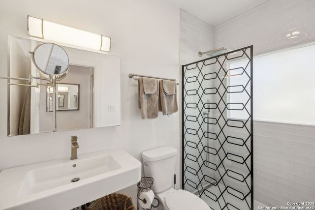 227 Claudia St, San Antonio, TX 78210