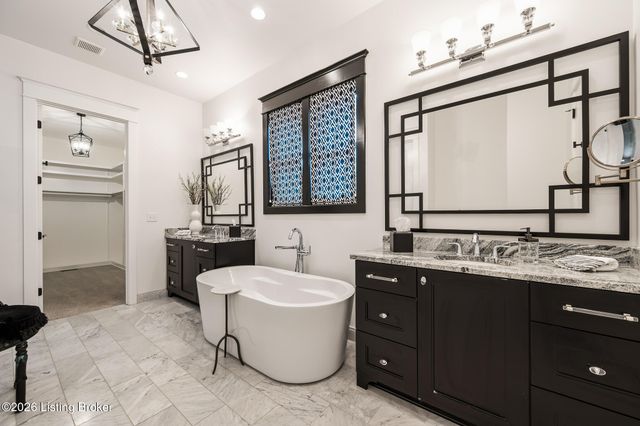 310 Kirkwood Glen Cir, Louisville, KY 40207