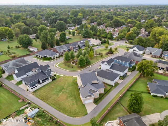 310 Kirkwood Glen Cir, Louisville, KY 40207