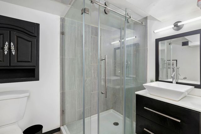 4338 N Kenneth Avenue, Chicago, IL 60641