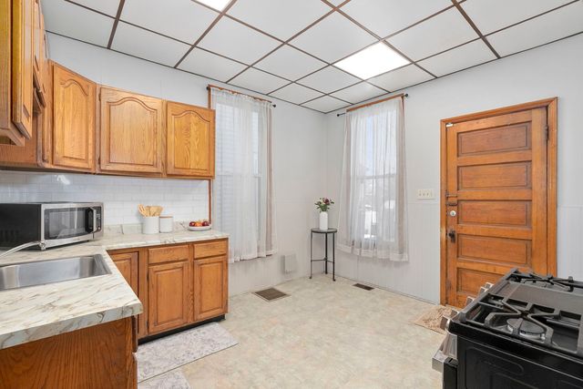 4338 N Kenneth Avenue, Chicago, IL 60641