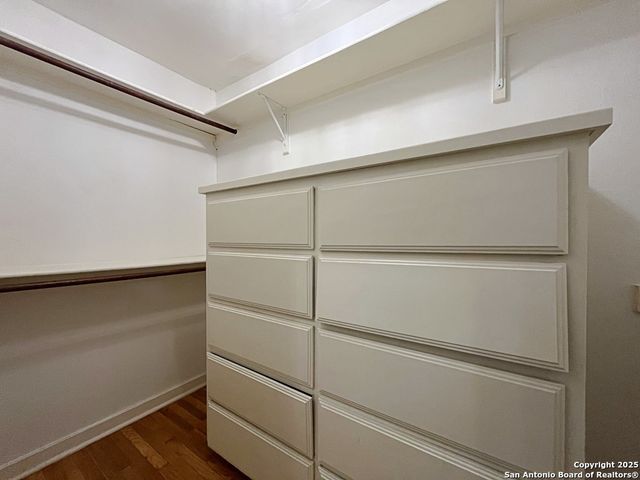 127 Larchmont Drive, San Antonio, TX 78209