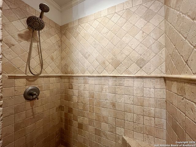 127 Larchmont Drive, San Antonio, TX 78209