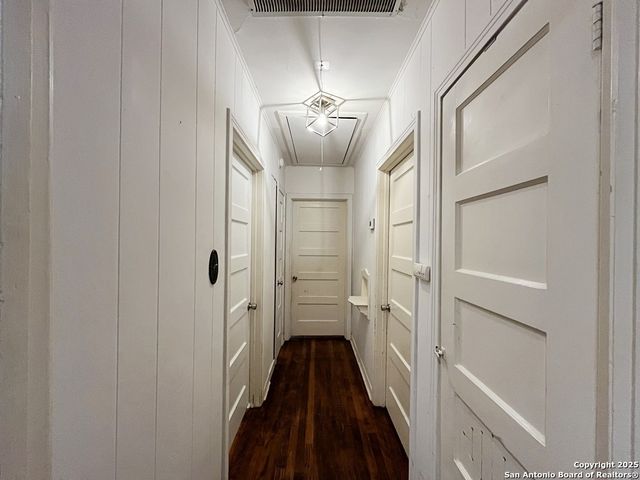 127 Larchmont Drive, San Antonio, TX 78209