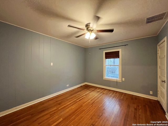 127 Larchmont Drive, San Antonio, TX 78209