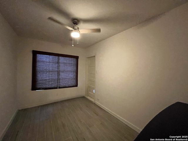 127 Larchmont Drive, San Antonio, TX 78209