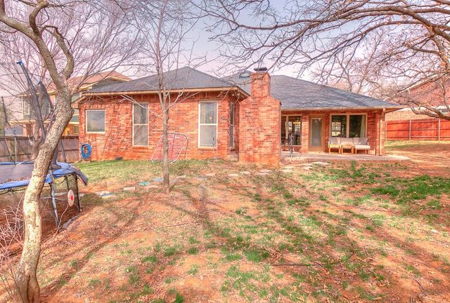 200 Nature Lane, Edmond, OK 73034
