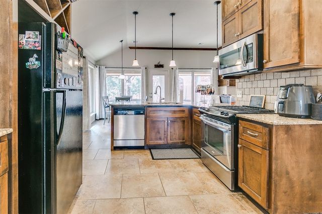 200 Nature Lane, Edmond, OK 73034