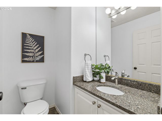 14955 Se STANHOPE Rd, Clackamas, OR 97015