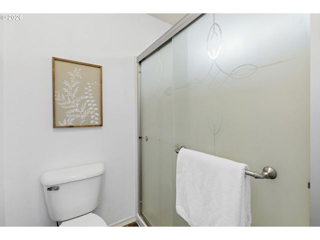 14955 Se STANHOPE Rd, Clackamas, OR 97015