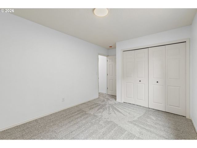 14955 Se STANHOPE Rd, Clackamas, OR 97015
