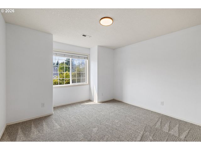 14955 Se STANHOPE Rd, Clackamas, OR 97015