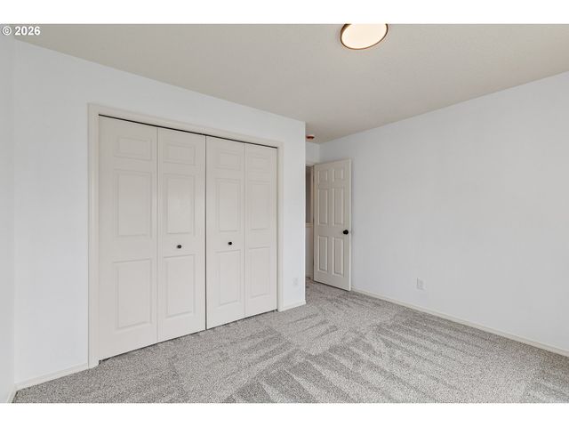 14955 Se STANHOPE Rd, Clackamas, OR 97015