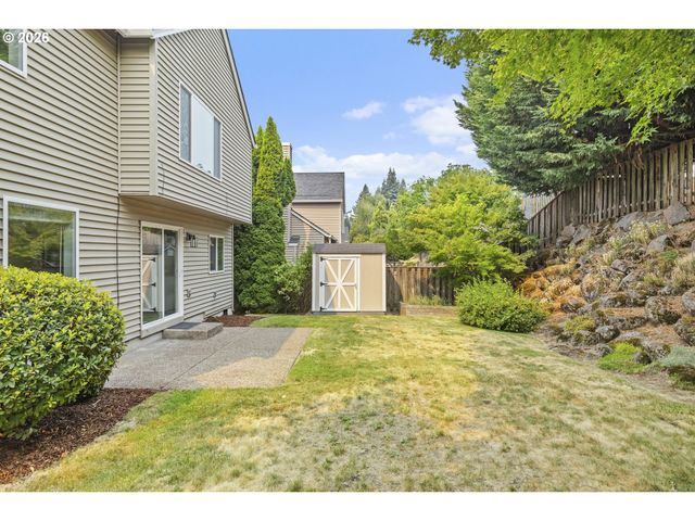 14955 Se STANHOPE Rd, Clackamas, OR 97015