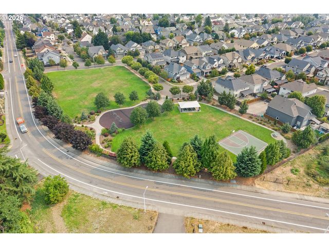 14955 Se STANHOPE Rd, Clackamas, OR 97015