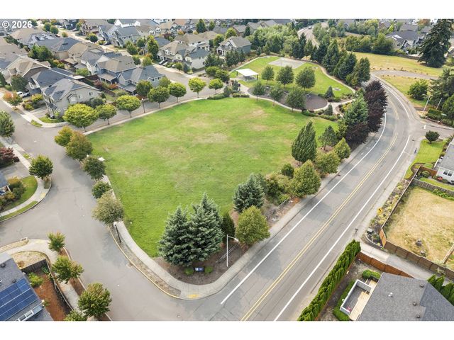 14955 Se STANHOPE Rd, Clackamas, OR 97015
