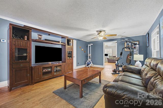 5500 Old Winnsboro Road, Great Falls, SC 29055