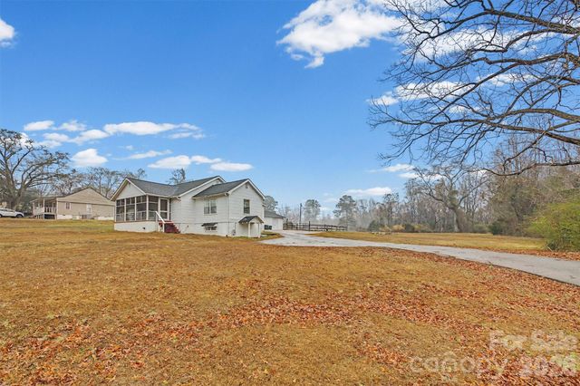 5500 Old Winnsboro Road, Great Falls, SC 29055