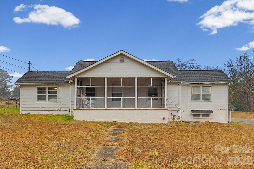 5500 Old Winnsboro Road, Great Falls, SC 29055