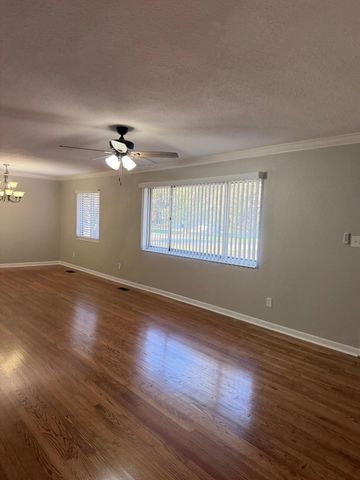 520 Weeks Drive, NE, Cleveland, TN 37312