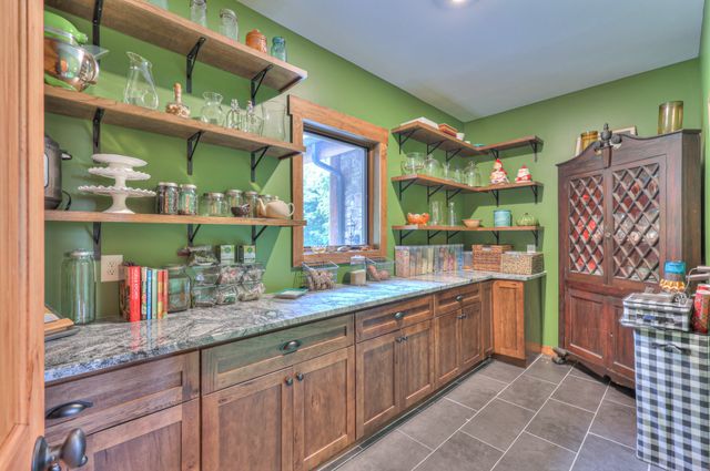 1271 Bivins Rd, Lewisburg, TN 37091