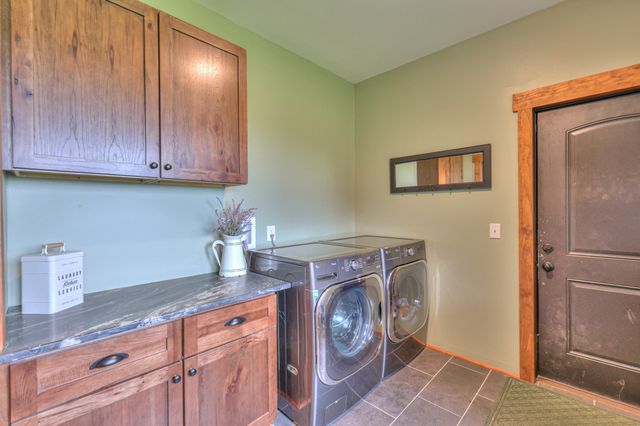 1271 Bivins Rd, Lewisburg, TN 37091