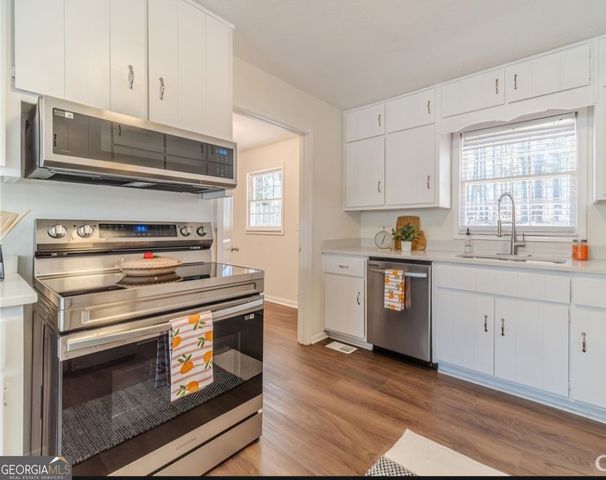 3760 Sunny Hill DR, Loganville, GA 30052