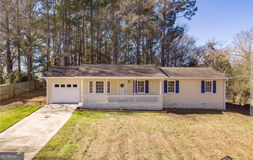 3760 Sunny Hill DR, Loganville, GA 30052