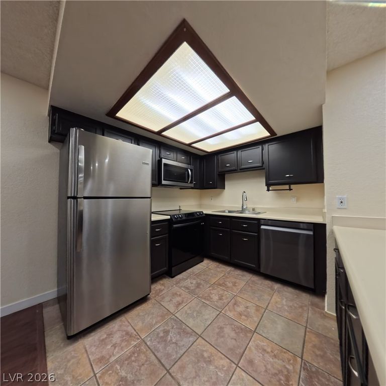 2701 Otter Creek Court 201, Las Vegas, NV 89117