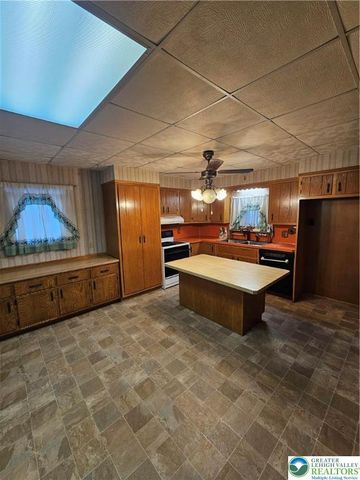 230 2nd Street, Lehighton Boro, PA 18235