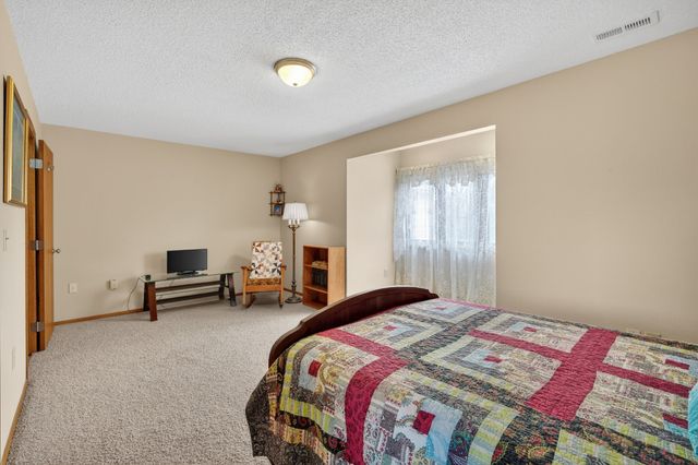 313 SW Kennybrook Drive, Grimes, IA 50111