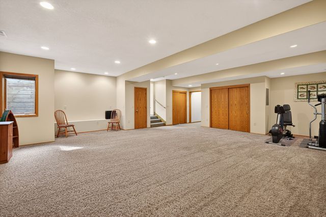 313 SW Kennybrook Drive, Grimes, IA 50111
