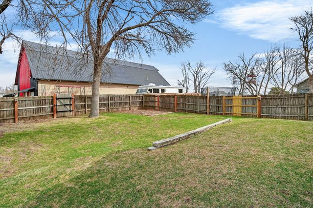 313 SW Kennybrook Drive, Grimes, IA 50111