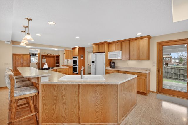 313 SW Kennybrook Drive, Grimes, IA 50111