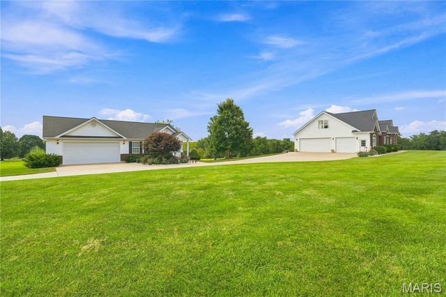 3 Bluff Haven Drive, Troy, MO 63379