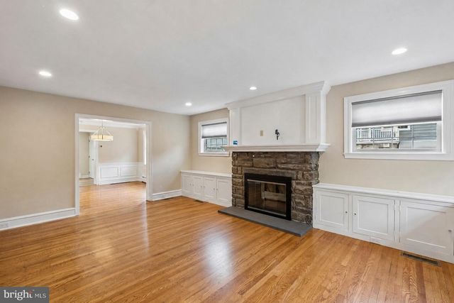 406 N STERLING RD, Elkins Park, PA 19027