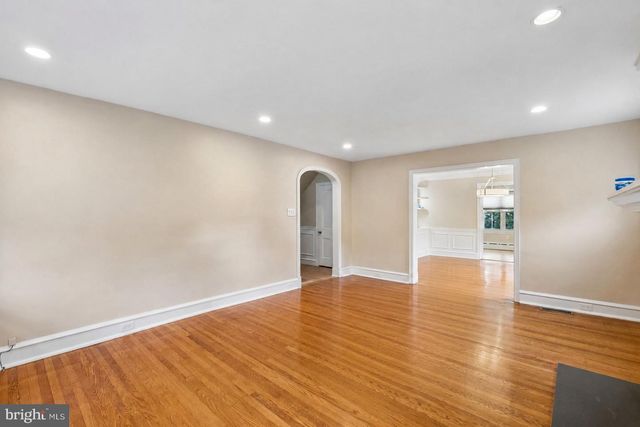 406 N STERLING RD, Elkins Park, PA 19027