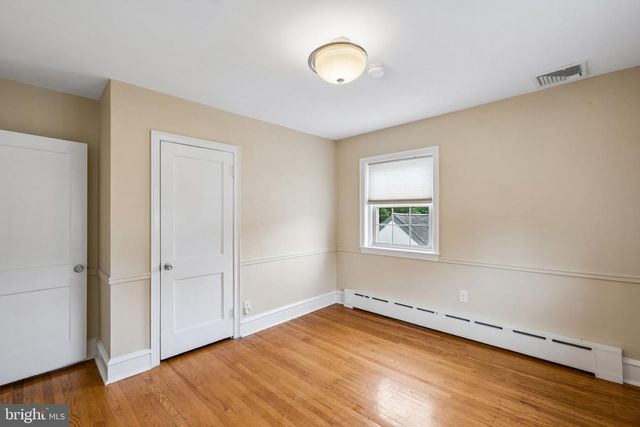 406 N STERLING RD, Elkins Park, PA 19027