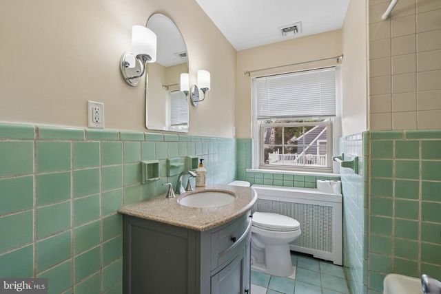 406 N STERLING RD, Elkins Park, PA 19027
