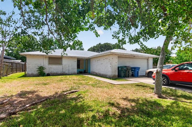 7417 Milky Way Dr, Corpus Christi, TX 78412