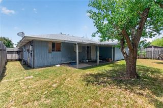 7417 Milky Way Dr, Corpus Christi, TX 78412