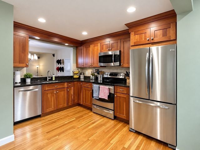 1002 Pleasant 10, Weymouth, MA 02189