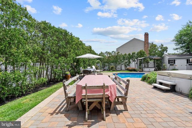 1 DEVONSHIRE CT, Mount Laurel, NJ 08054