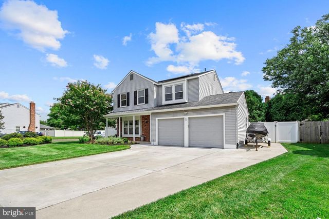 1 DEVONSHIRE CT, Mount Laurel, NJ 08054