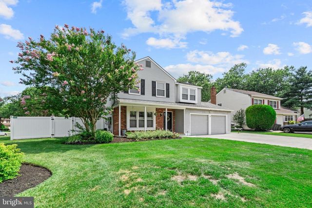1 DEVONSHIRE CT, Mount Laurel, NJ 08054